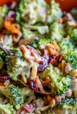 Easy broccoli bacon salad with fresh ingredients and crispy bacon