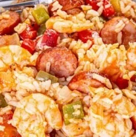 Healthy Jambalaya with colorful vegetables and lean protein served in a bowl.
